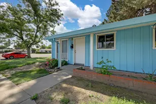 564 E 15th St, Marysville, CA 95901 - Photo 13
