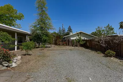 12113 Griffin Way, Auburn, CA 95602 - Photo 9
