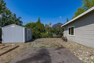 12113 Griffin Way, Auburn, CA 95602 - Photo 33