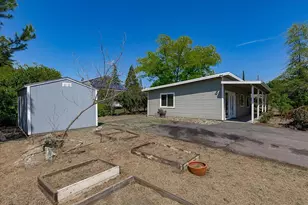 12113 Griffin Way, Auburn, CA 95602 - Photo 31