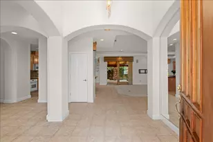 35 River Pointe Cir, Lodi, CA 95240 - Photo 11
