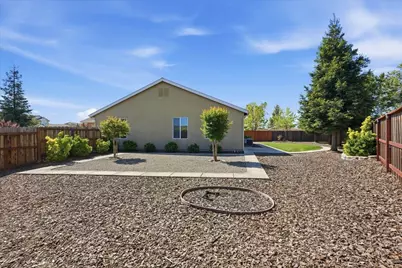 1452 Claridge Court, Plumas Lake, CA 95961 - Photo 23