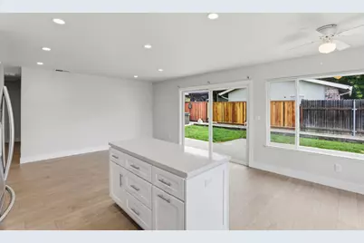7310 Sunwood Way, Citrus Heights, CA 95621 - Photo 15