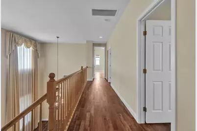 10085 Castle Oaks Court, Sacramento, CA 95829 - Photo 19