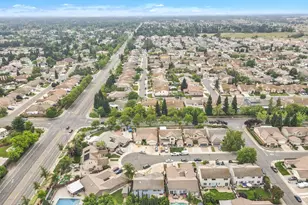 10085 Castle Oaks Ct, Sacramento, CA 95829 - Photo 47