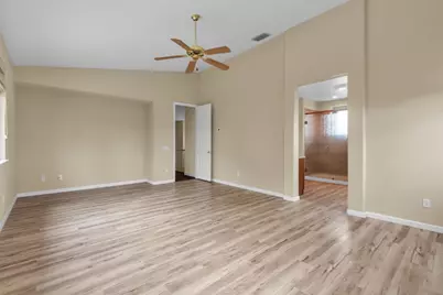 10085 Castle Oaks Court, Sacramento, CA 95829 - Photo 25