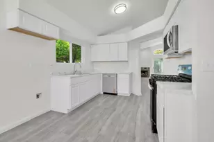 7673 Bluebrook Way, Sacramento, CA 95823 - Photo 9