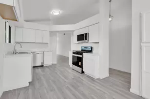 7673 Bluebrook Way, Sacramento, CA 95823 - Photo 11