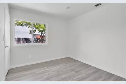 7673 Bluebrook Way, Sacramento, CA 95823 - Photo 29