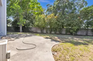 7673 Bluebrook Way, Sacramento, CA 95823 - Photo 19