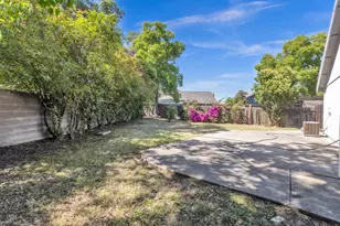 7673 Bluebrook Way, Sacramento, CA 95823 - Photo 17