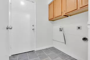 7673 Bluebrook Way, Sacramento, CA 95823 - Photo 21