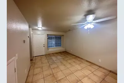 4781 N Polk Avenue, Fresno, CA 93722 - Photo 15