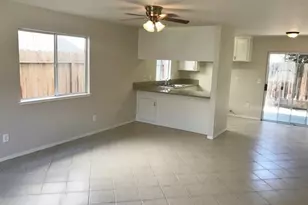 4781 N Polk Ave, Fresno, CA 93722 - Photo 7
