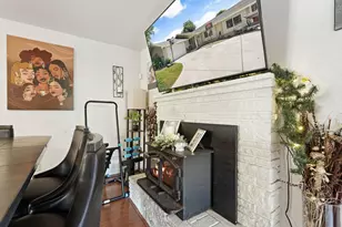 310 Berrendo Ln, Stockton, CA 95207 - Photo 17