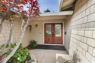 9021 Thilow Dr, Sacramento, CA 95826 - Photo 5