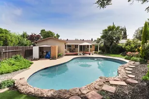 9021 Thilow Dr, Sacramento, CA 95826 - Photo 39