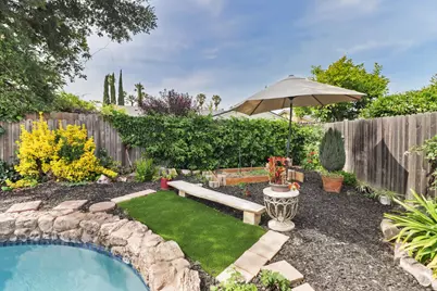9021 Thilow Drive, Sacramento, CA 95826 - Photo 37