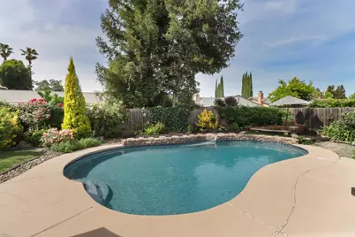 9021 Thilow Drive, Sacramento, CA 95826 - Photo 35