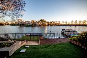 9193 E Laguna Way, Elk Grove, CA 95758 - Photo 33