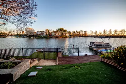 9193 E Laguna Way, Elk Grove, CA 95758 - Photo 33