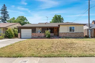 2512 Brentley Dr, Sacramento, CA 95822 - Photo 1