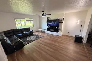 7818 Jacinto Rd, Elk Grove, CA 95758 - Photo 5