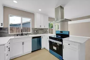 7645 Skiros Way, Sacramento, CA 95823 - Photo 25