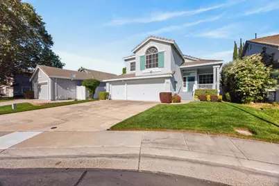 8441 Anthemis Court, Elk Grove, CA 95624 - Photo 3