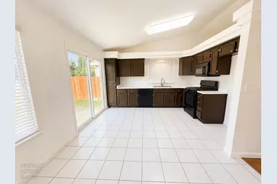 1620 Rodeo Way, Olivehurst, CA 95961 - Photo 3