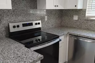 2502 Rose Ave, Modesto, CA 95355 - Photo 9