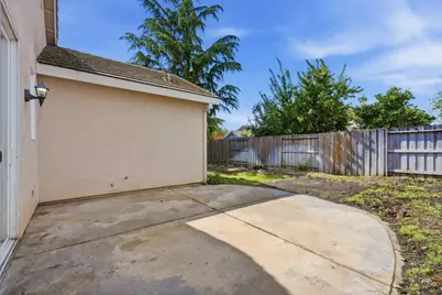 5821 Ridgepoint Drive, Antelope, CA 95843 - Photo 27