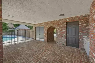 9815 Mira Del Rio Dr, Sacramento, CA 95827 - Photo 65