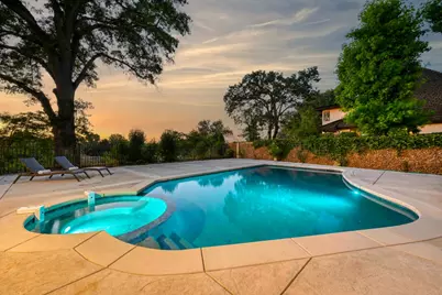 9815 Mira Del Rio Drive, Sacramento, CA 95827 - Photo 7
