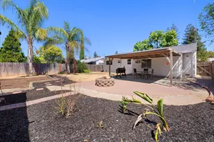 2100 Bowling Green Dr, Sacramento, CA 95825 - Photo 21