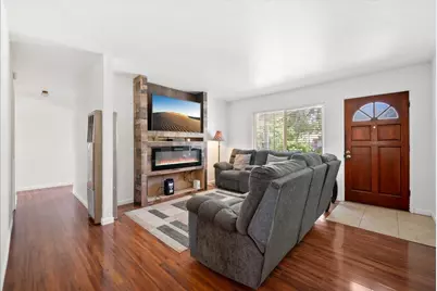 2100 Bowling Green Drive, Sacramento, CA 95825 - Photo 7