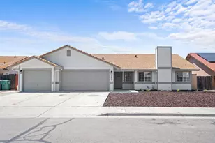 449 Cottonwood Dr, Los Banos, CA 93635 - Photo 1