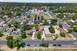 1127 W 19th St, Merced, CA 95340 - Photo 3