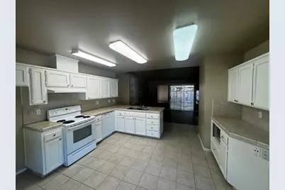 7117 N Antioch Avenue, Fresno, CA 93722 - Photo 29