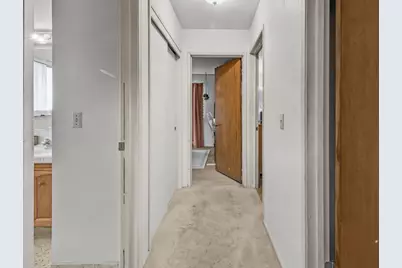 7961 Phaeton Drive, Oakland, CA 94605 - Photo 37