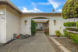7961 Phaeton Dr, Oakland, CA 94605 - Photo 3