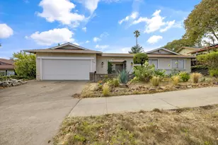 7961 Phaeton Dr, Oakland, CA 94605 - Photo 33