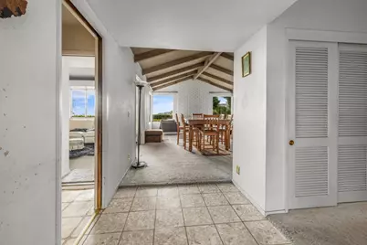 7961 Phaeton Drive, Oakland, CA 94605 - Photo 9
