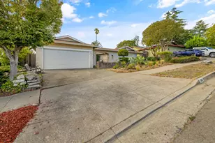 7961 Phaeton Dr, Oakland, CA 94605 - Photo 5