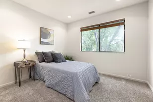 633 Woodside Sierra, Sacramento, CA 95825 - Photo 19