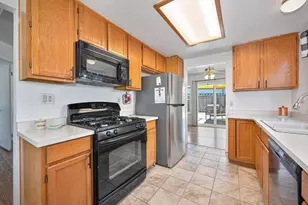 1028 Fallon Woods Way, Rio Linda, CA 95673 - Photo 11