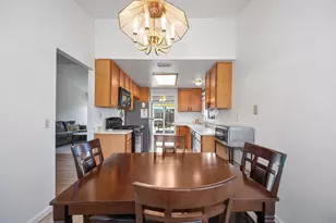 1028 Fallon Woods Way, Rio Linda, CA 95673 - Photo 9