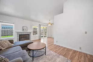 1028 Fallon Woods Way, Rio Linda, CA 95673 - Photo 19