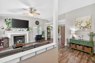 9332 Mapleview Way, Elk Grove, CA 95758 - Photo 7