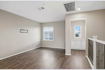1084 Navigator Drive, Lathrop, CA 95330 - Photo 21